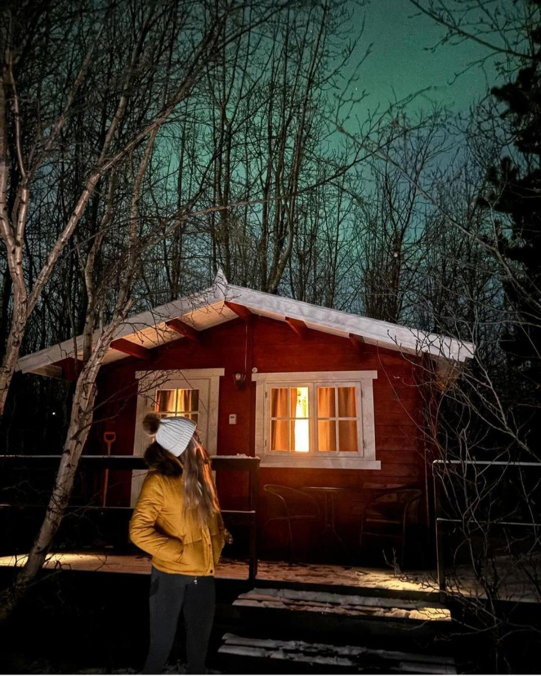 Bakkakot 2 - Cozy Cabins In The Woods Akureyri Exteriör bild